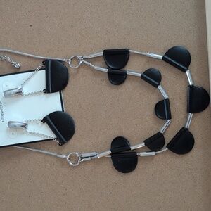 Black and Silver Tone  Geometric Necklace & Earrings Det